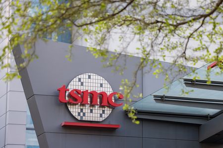 Taiwan Chip Giant TSMC Poised for Fourth Record Quarter on AI Boom