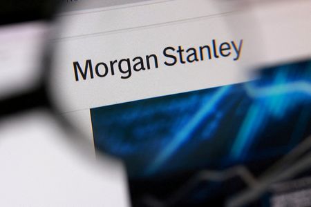 Wall Street Bank Keeps Oil Price Predictions Despite Middle East Supply Concerns