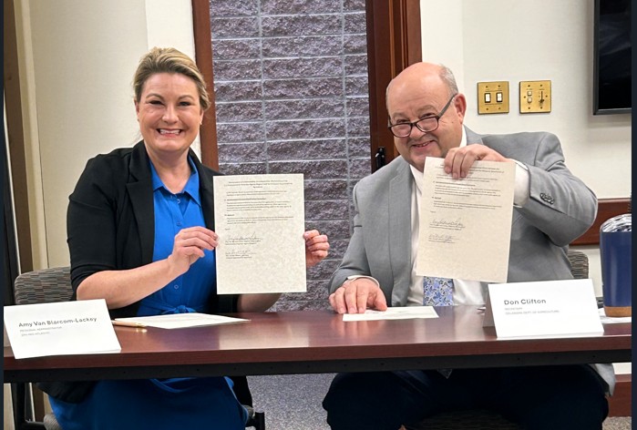 Delaware Agriculture, EPA Sign New Partnership Agreement for Sustainable Farming
