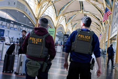 Senate Republicans Push Immigration Funding Bill as Early as Next Week