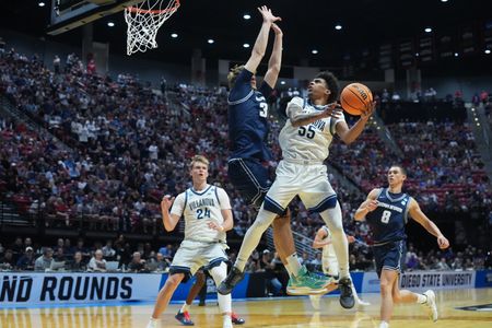 Top Basketball Guard Acaden Lewis Leaves Villanova for Miami