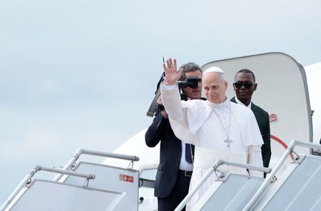 Pope Leo Visits Conflict Zone in Cameroon as Trump Criticism Continues