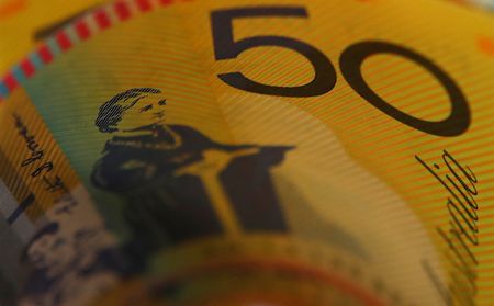 Middle East Crisis Boosts Commodity-Rich Nations’ Currencies Over Major Powers