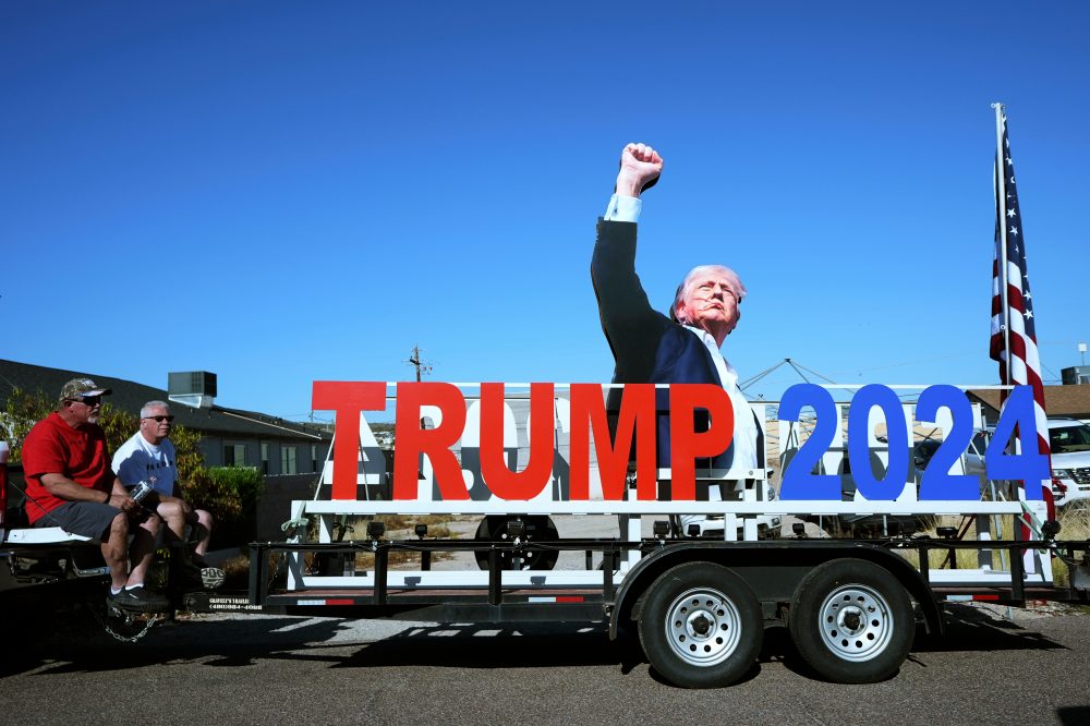 Trump Appears at Arizona GOP Rally Looking Ahead to 2026 Elections