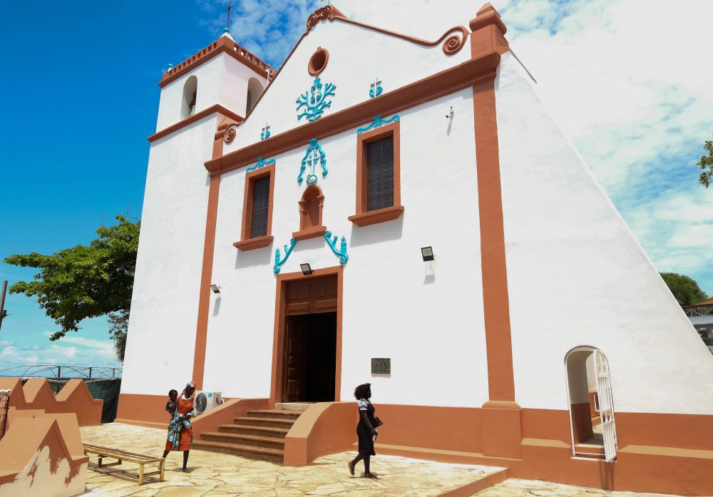 Pope’s Angola Visit to Former Slave Trading Site Highlights Complex Heritage