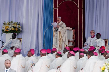 Pope Leo Clarifies Remarks Were Not Directed at Trump During Africa Visit