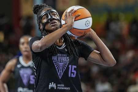 Golden State Valkyries Bring Back Guard Tiffany Hayes for Another Season