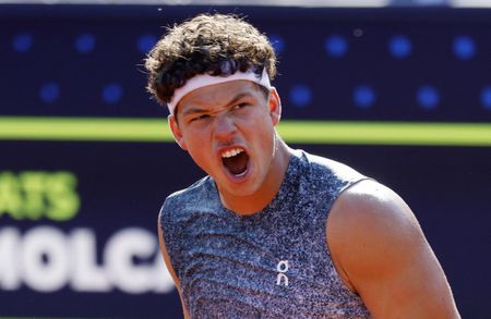 American Tennis Star Ben Shelton Advances to Munich Final