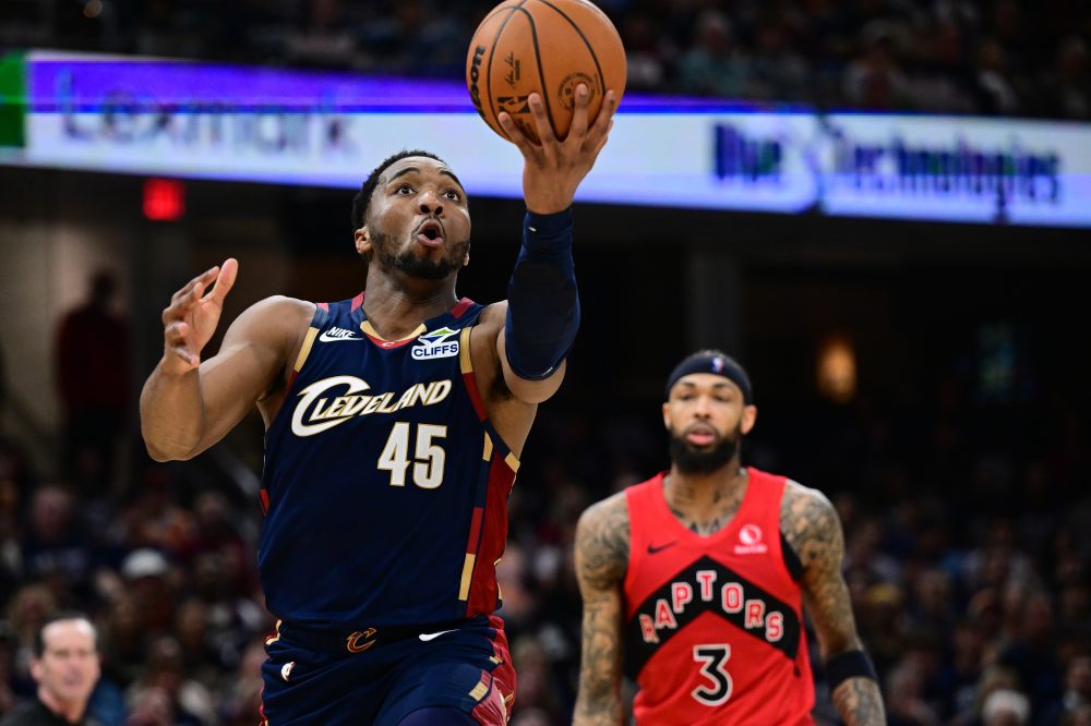 Mitchell Makes NBA History with 9th Straight 30-Point Series Opener in Cavs Win