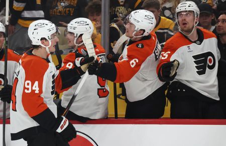 Flyers Edge Penguins 3-2 in NHL Playoff Opener