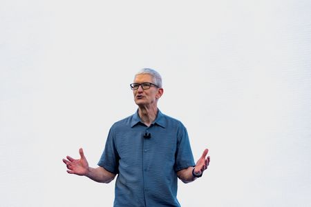Apple CEO Tim Cook Announces Retirement After Nearly 15 Years Leading Tech Giant