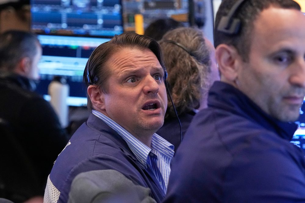 Oil Prices Drop, Asian Markets Mixed as US-Iran Peace Talks Face Uncertainty