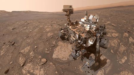 Mars Rover Discovers New Organic Compounds in Ancient Rock Formation