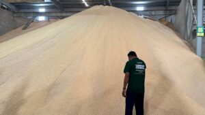 Delaware Soy Industry Expands Market Reach Through Cambodia Fish Farming Program