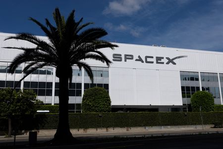 SpaceX Faces Market Access Risks Over AI-Generated Explicit Images Investigation