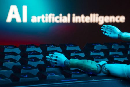 Investment Money Flows Into Global Stock Funds Hit 17-Month Peak on AI Buzz