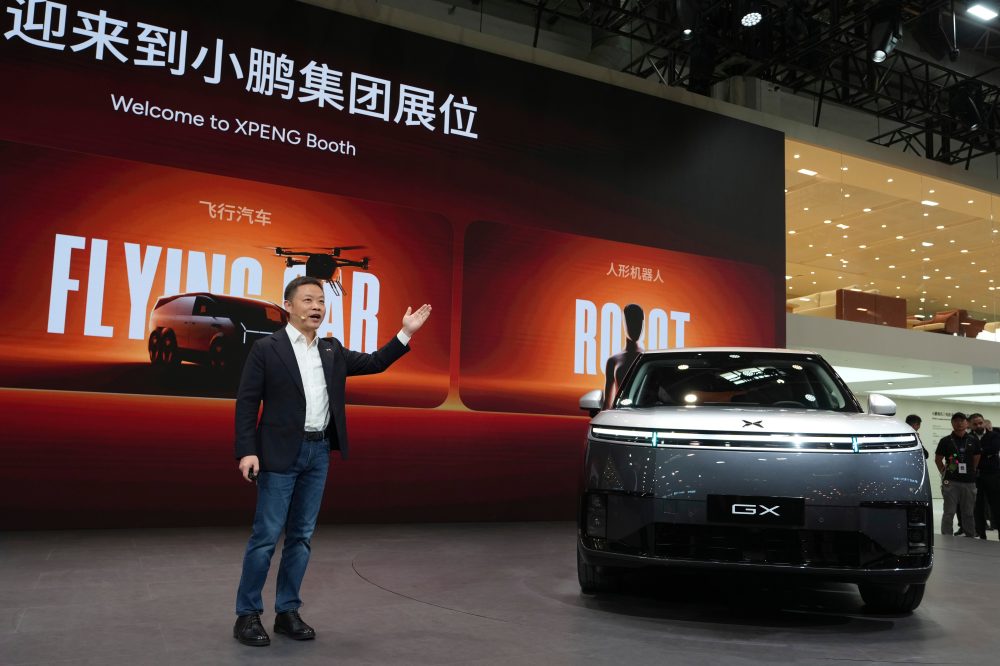 Chinese Automakers Display Revolutionary EV Tech at Beijing Show
