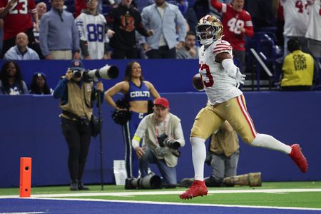 Dallas Cowboys Trade for 49ers Linebacker Dee Winters in Fifth-Round Deal