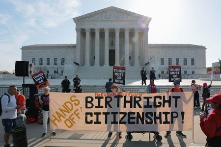 Poll: Most Americans Want to Keep Birthright Citizenship as Supreme Court Weighs Decision