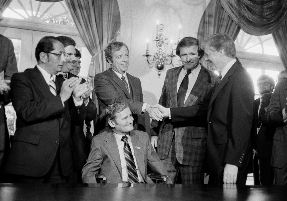 Former Michigan Congressman Donald Riegle Dies at 88 After Nearly 30 Years in Office
