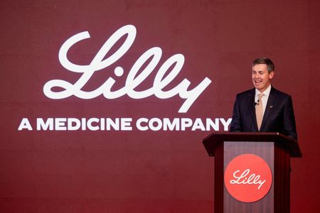 Eli Lilly Shareholders Await Details on New Weight-Loss Drug Performance