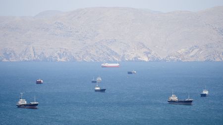 Oil Prices Drop from Record Highs as Refiners Cut Production Amid Hormuz Crisis