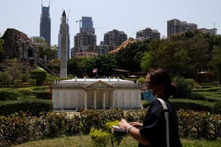 China Introduces New Trade Rules Ahead of Trump Summit, White House Stays Silent