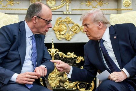 Trump Tells German Chancellor to Stop Meddling in Iran Nuclear Talks