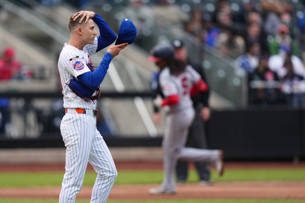 Mets Pitcher Says Team ‘Suffocated’ by Pressure After 17th Loss in 20 Games