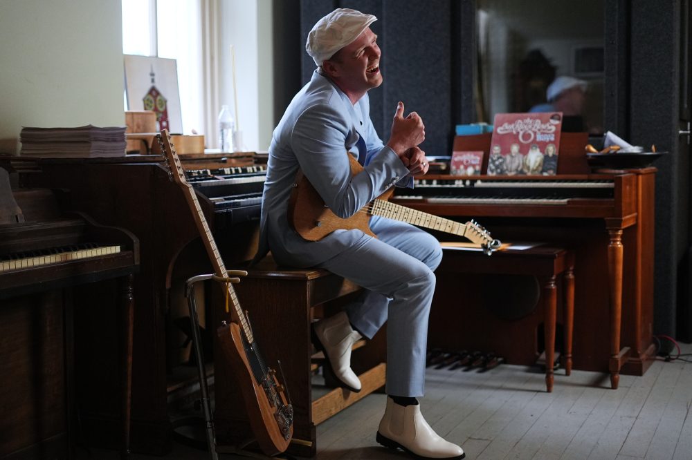 Former Amish Musician Creates Music Haven in Old Pennsylvania Church