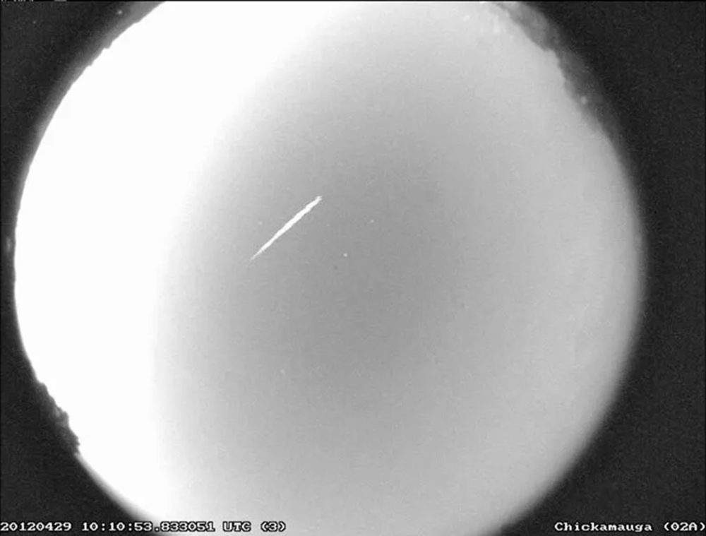 Halley’s Comet Debris Creates Meteor Show, But Moon May Spoil View