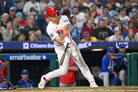 Phillies Welcome Back Star Catcher J.T. Realmuto After Back Injury
