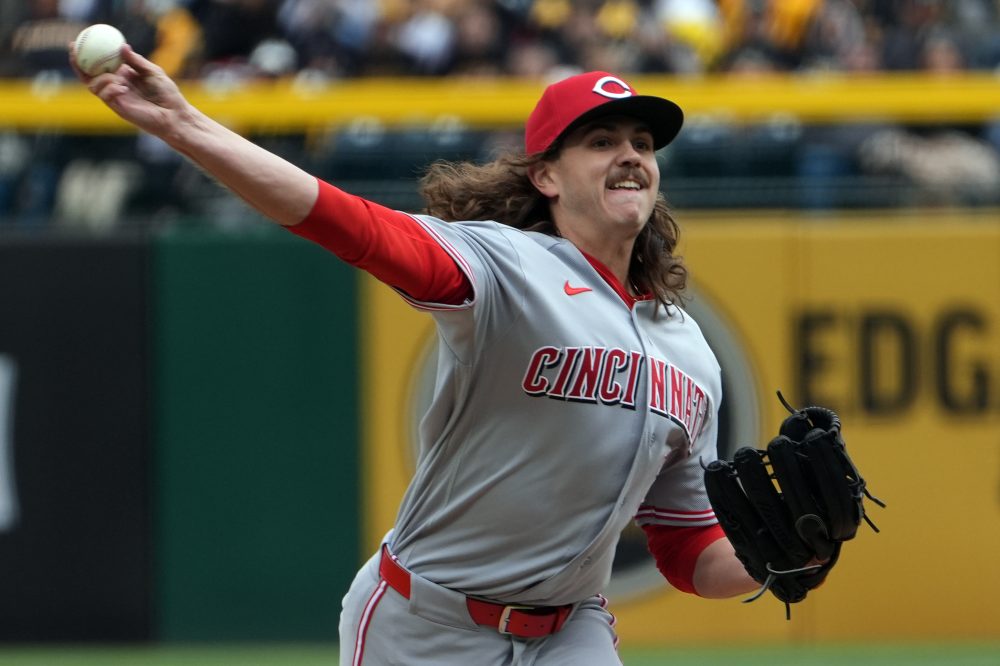 Cincinnati Reds Match MLB Record with Seven Consecutive Walks Against Pirates