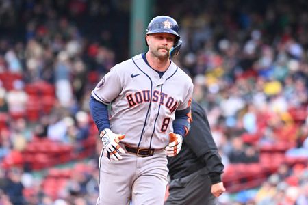 Astros Star Walker Back in Lineup Day After Taking 93 MPH Fastball to Helmet