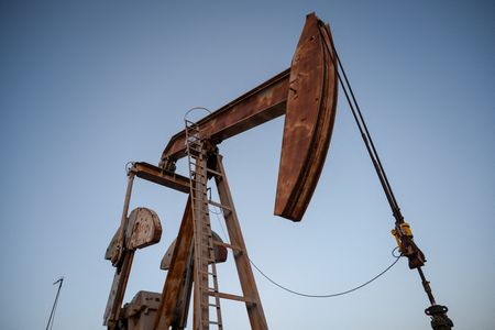 Crude Prices Tumble as Trump Promises Action on Hormuz Ship Crisis