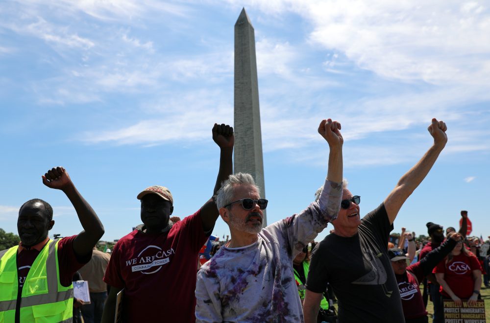 Shooting by Police Near Washington Monument Prompts White House Lockdown