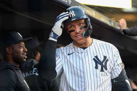 Yankees Dominate Orioles 12-1 Hours After Beloved Announcer John Sterling’s Death