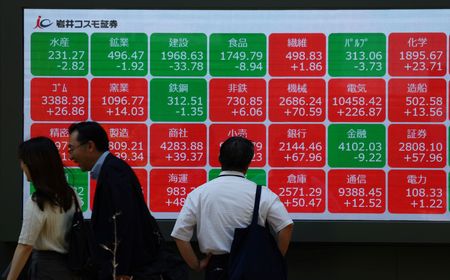 Asian Markets Soar to New Highs on Middle East Peace Talks, AI Investment Surge