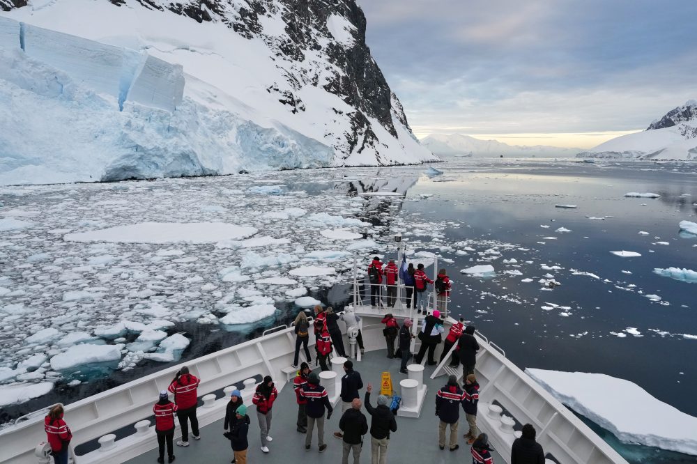 Antarctic Tourist Surge Sparks Disease and Environmental Contamination Fears