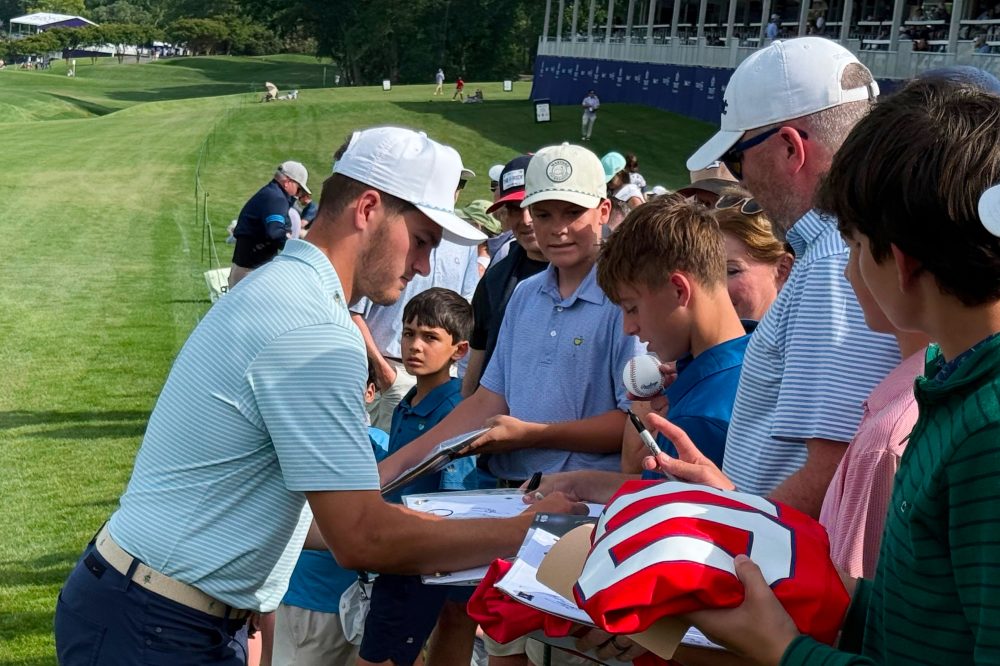Patriots QB Maye Supports Coach Vrabel Despite Off-Field Controversy