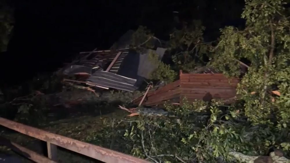 Mississippi Tornadoes Destroy Hundreds of Homes, No Deaths Reported