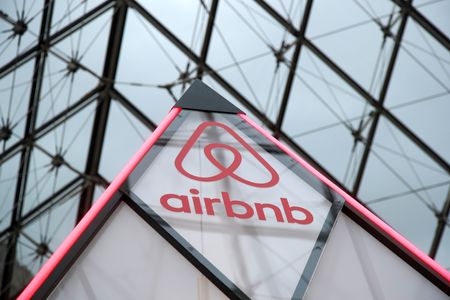 Travel Giants Airbnb, Expedia Report Booking Drops Due to Middle East Tensions
