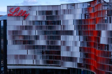 Eli Lilly’s New Weight Loss Drug Shows Slower Start Than Competitor