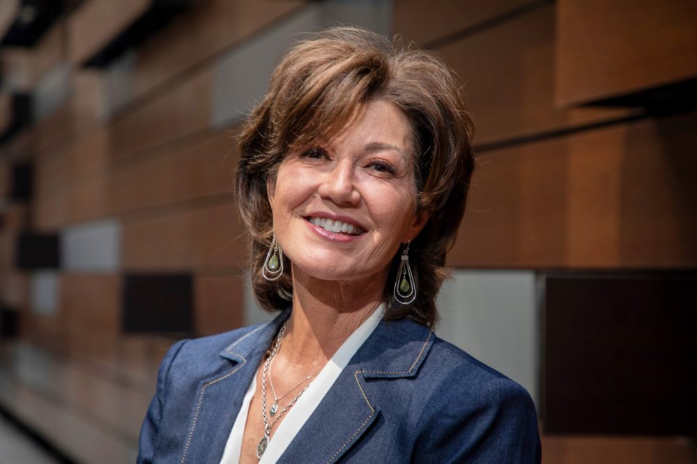 Christian Music Star Amy Grant Opens Up About Brain Injury Recovery, New Album