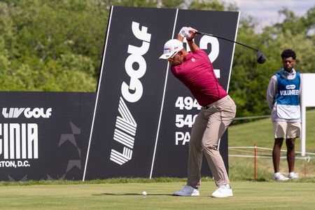 Australian Golfer Lucas Herbert Dominates LIV Golf Virginia with Six-Shot Lead