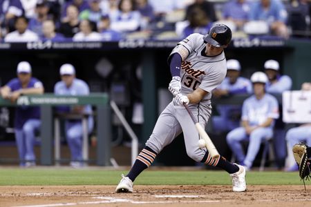 Detroit Tigers Outfielder Sidelined After Collision with Wall