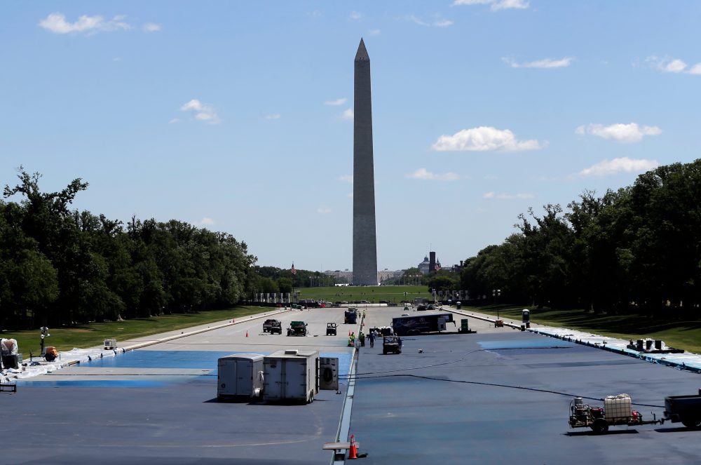 Preservation Group Sues to Stop Trump’s Blue Paint Job on Lincoln Memorial Pool
