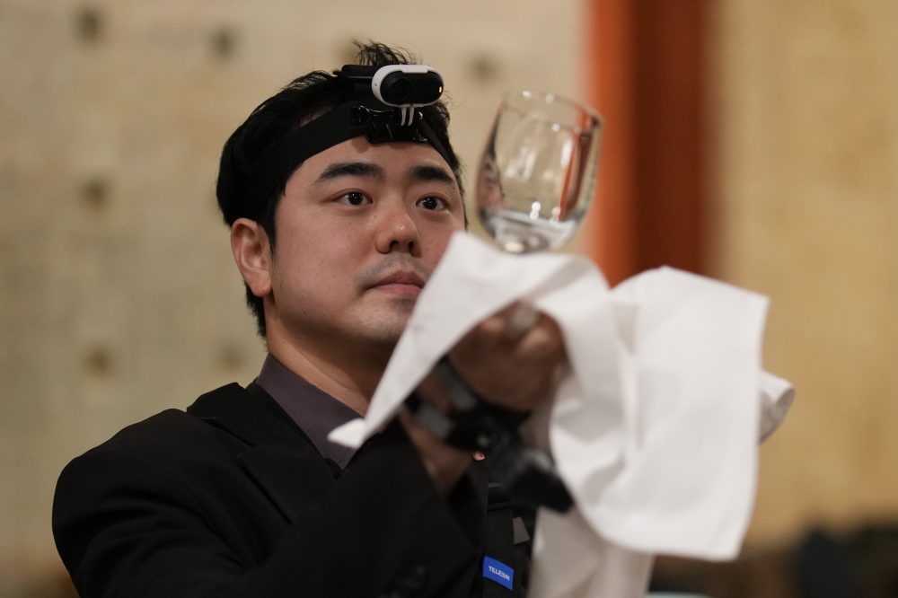 Korean Company Records Hotel Workers to Train AI Robots for Future Jobs