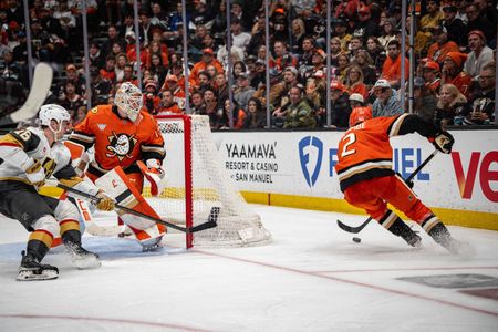 Vegas Golden Knights Confident Returning Home with Series Tied Against Ducks