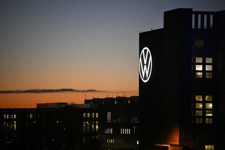 VW Controlling Families Push for Major Changes After Profit Drop
